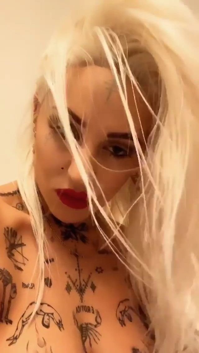 Brooke Candy Topless (15 Pics + GIFs & Video)