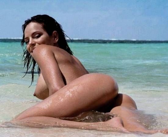 Camilla Sjoberg Nude & Sexy Collection (31 Photos)
