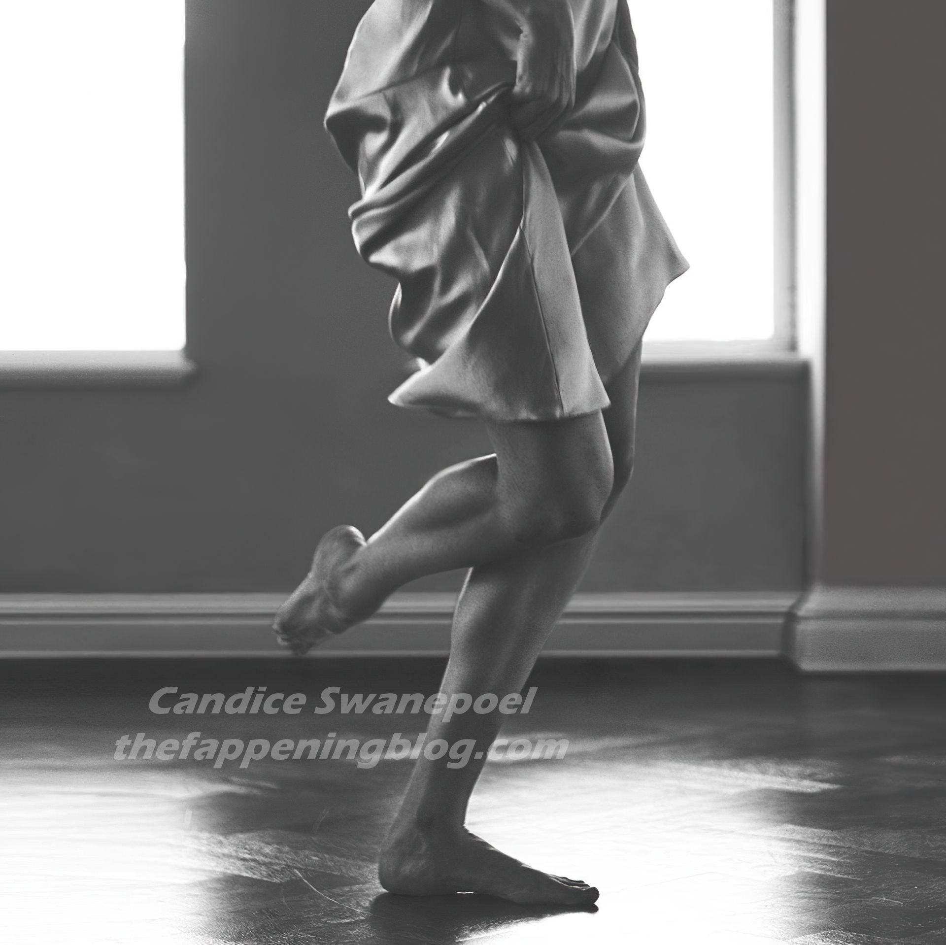 Candice Swanepoel Flaunts Her Pokies (3 Photos)
