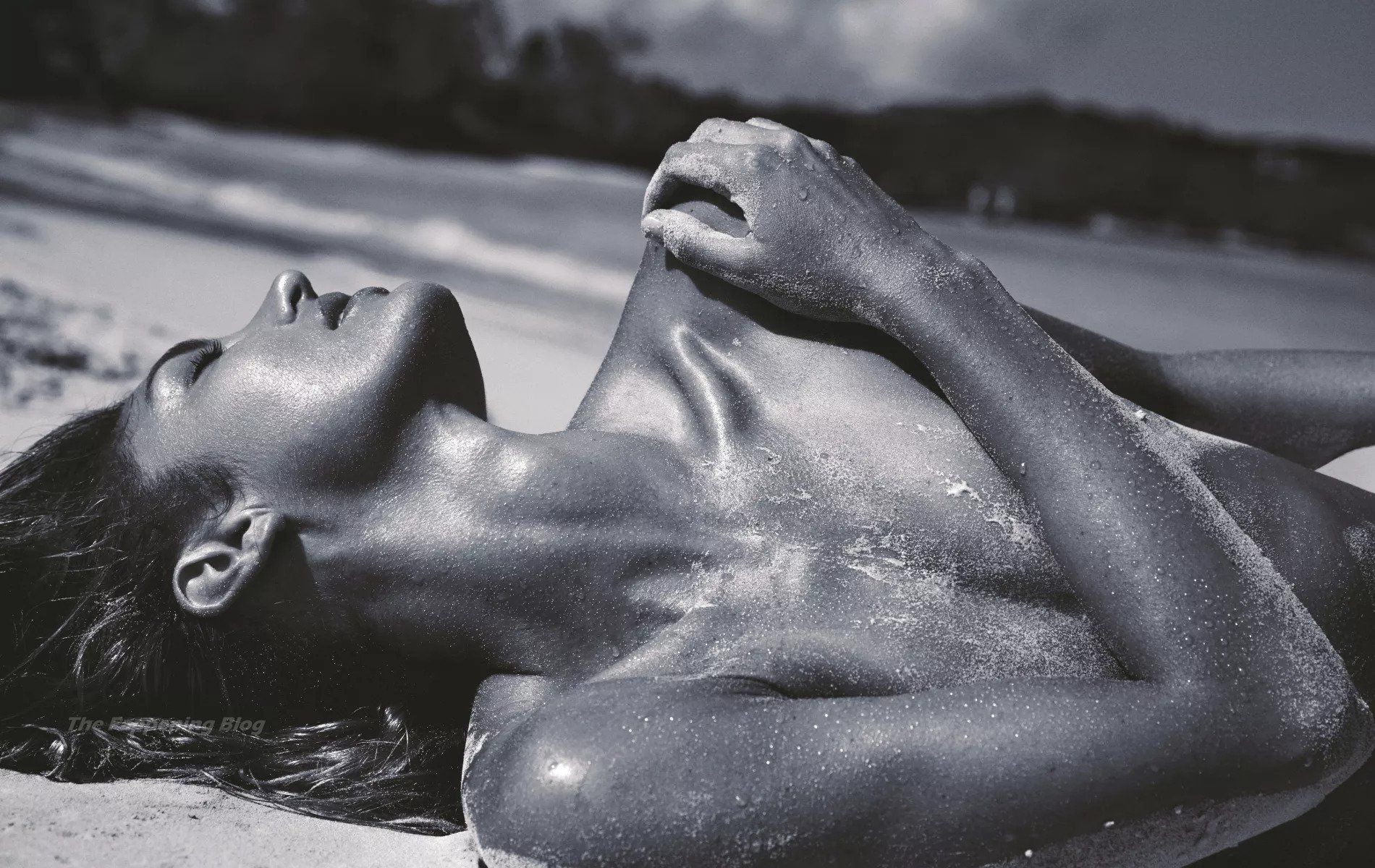Candice Swanepoel Nude & Sexy - Madame Figaro Magazine (22 Photos)