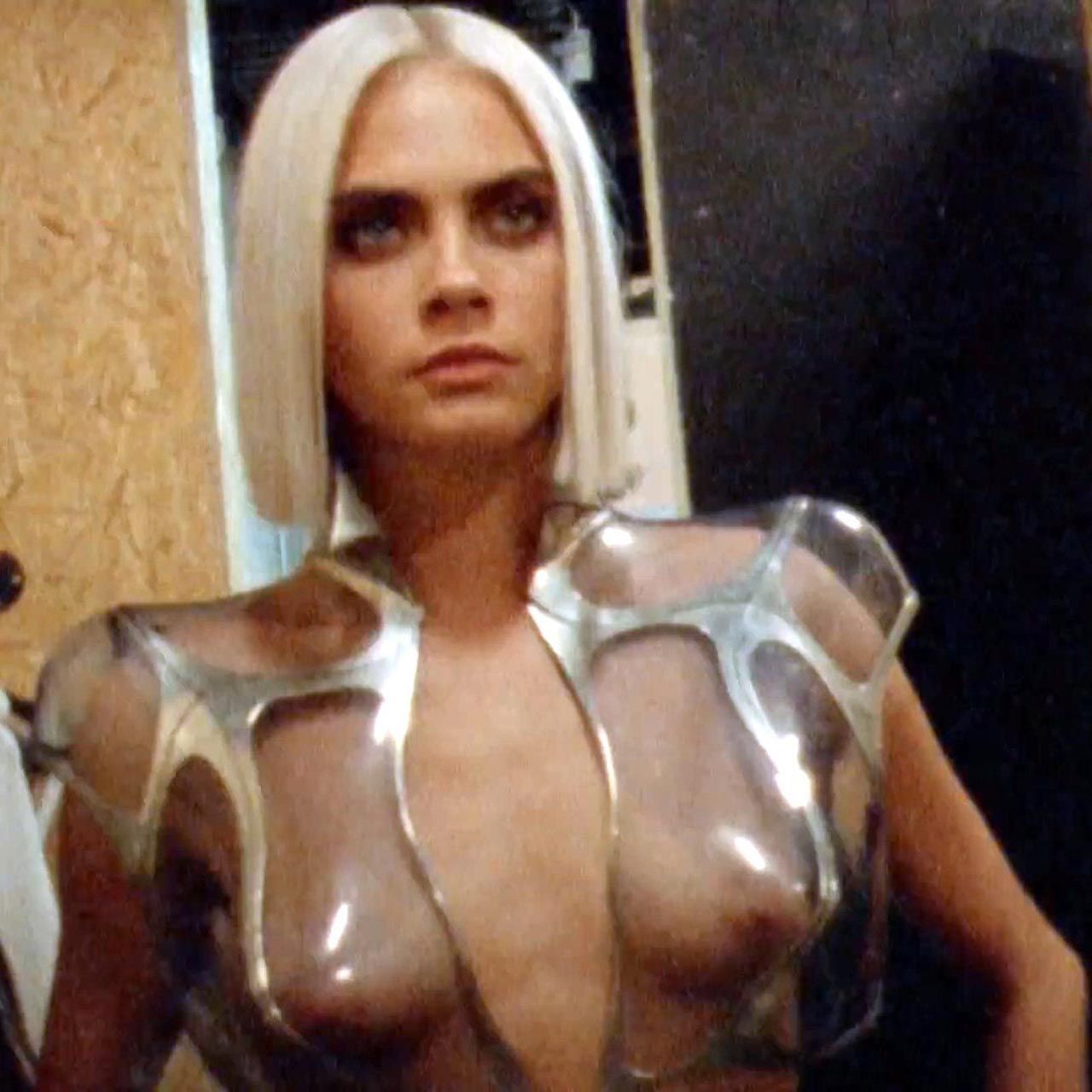 Cara Delevingne Nude & Sexy Collection (159 Photos + Possible LEAKED And Sex Video Scenes)