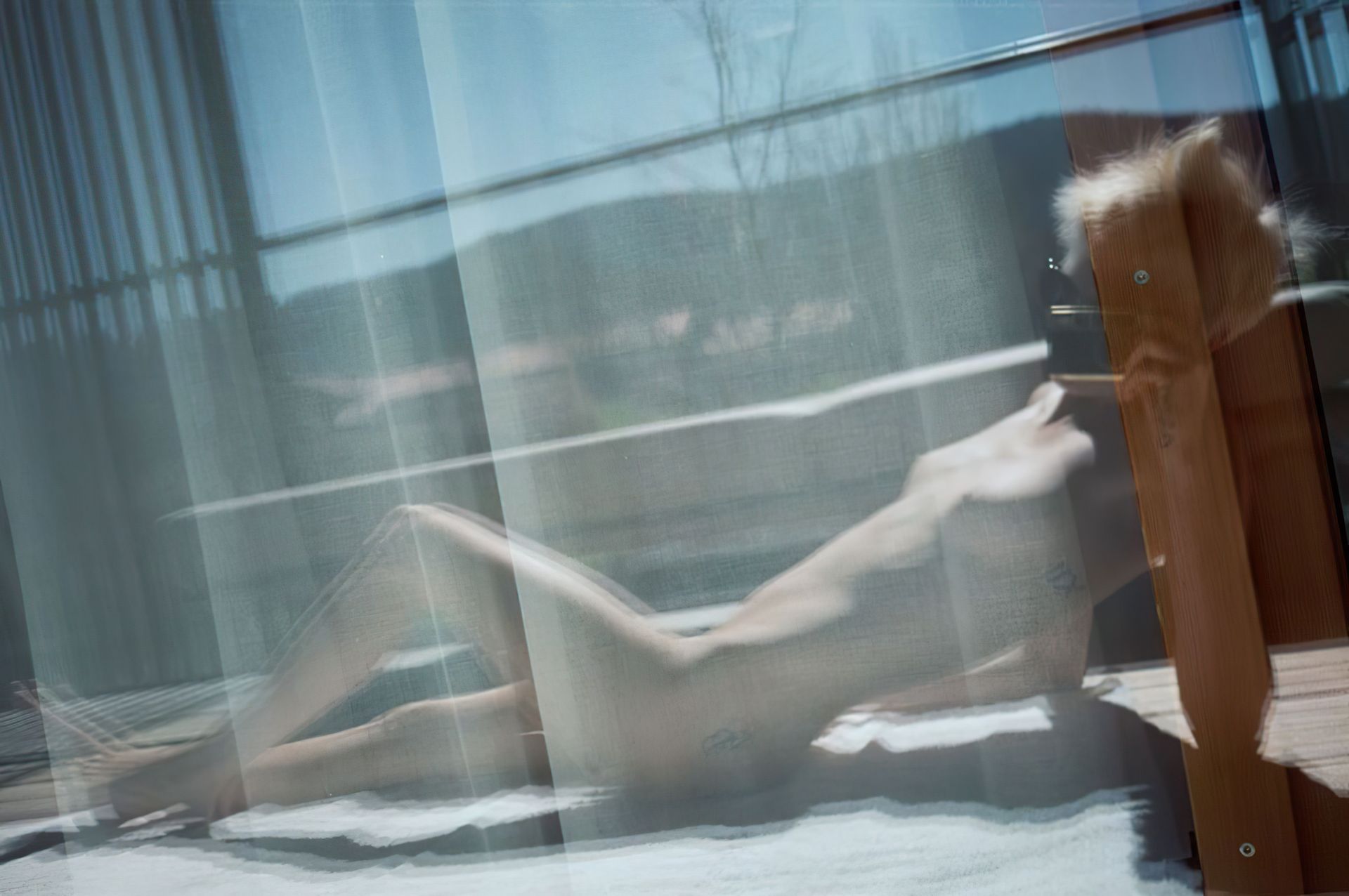 Cara Delevingne Nude (2 New Photos)
