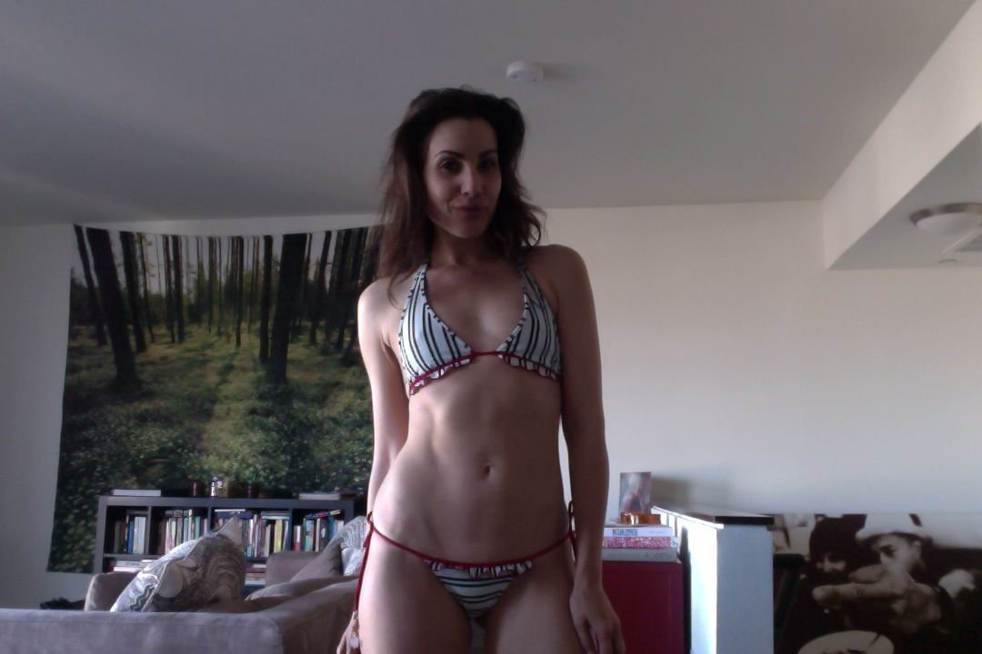 Carly Pope Leaked (24 Photos + Video)