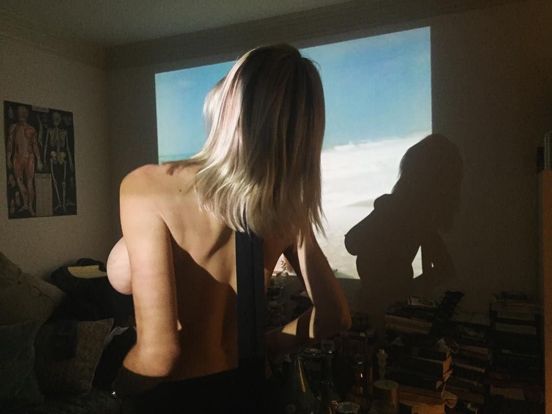Caroline Vreeland Nude & Sexy (79 Photos + Video)