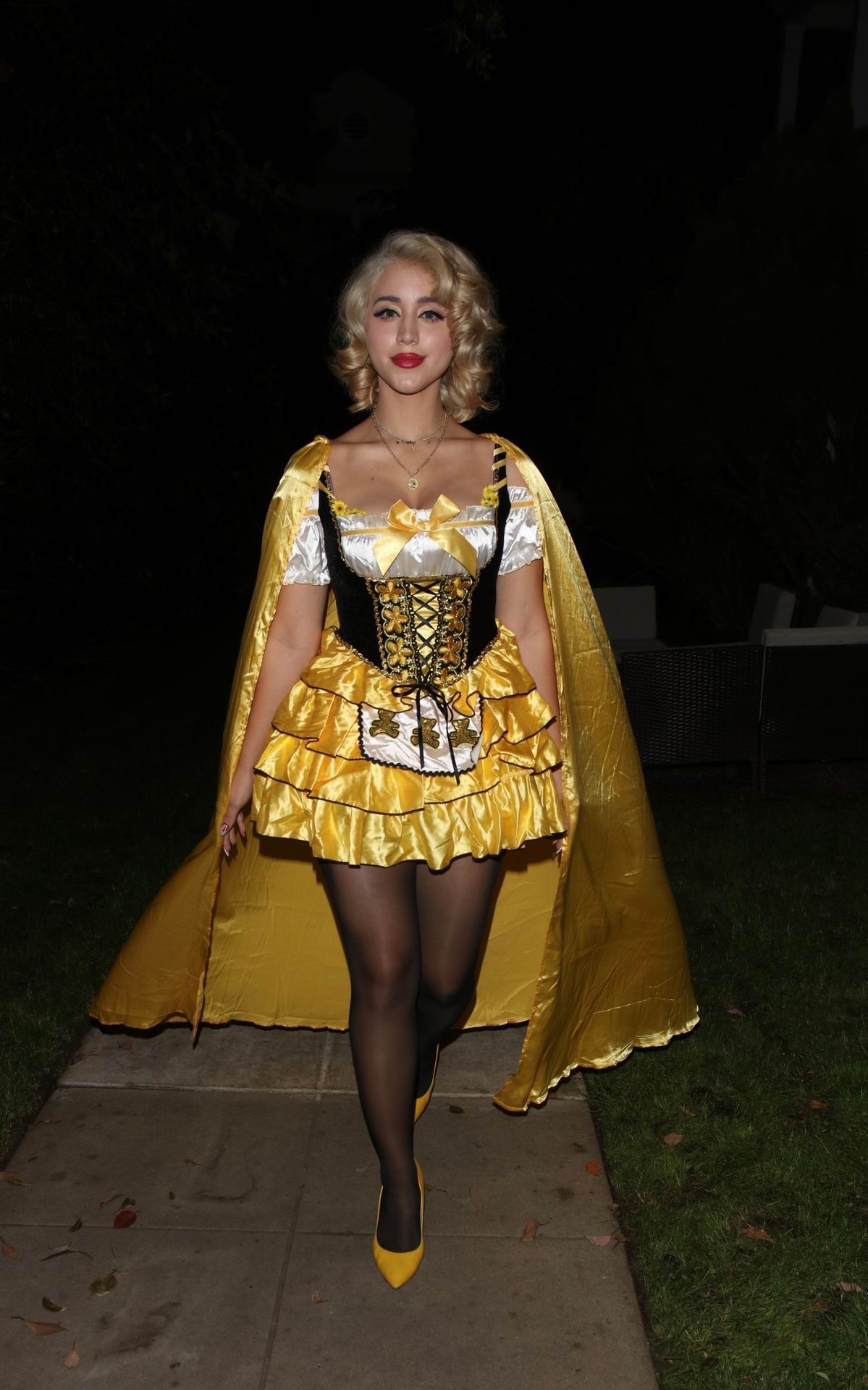 Caylee Cowan is Seen as Goldilocks at a Halloween Party (15 Photos)