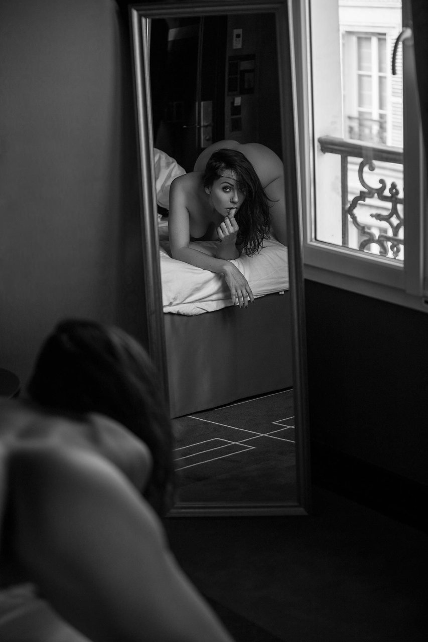 Celine Andrea Nude & Sexy (45 Photos)