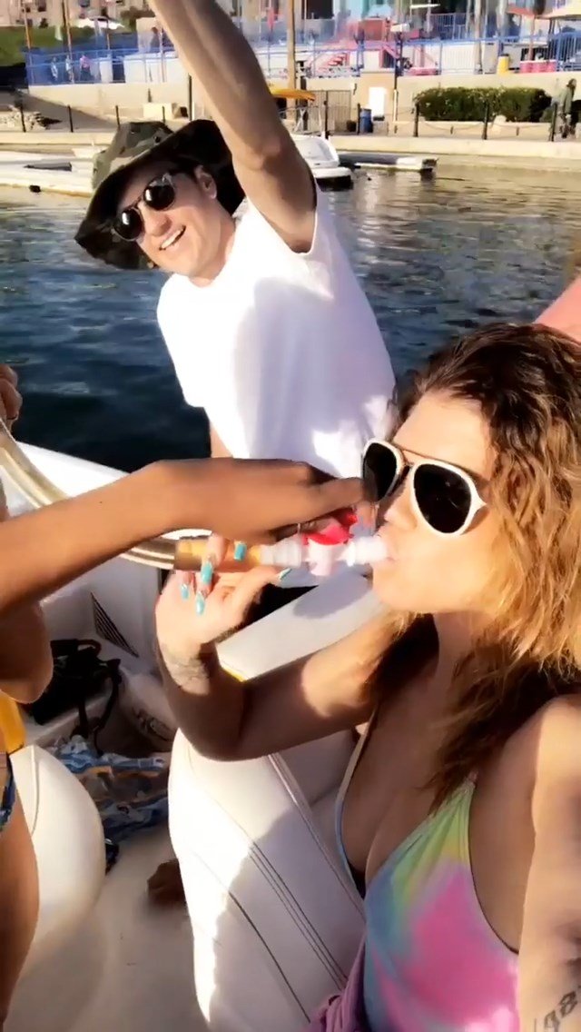 Chanel West Coast Parties With Friends (31 Pics + Gifs & Video)