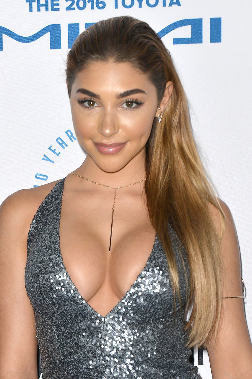 Chantel Jeffries Cleavage (20 Photos)