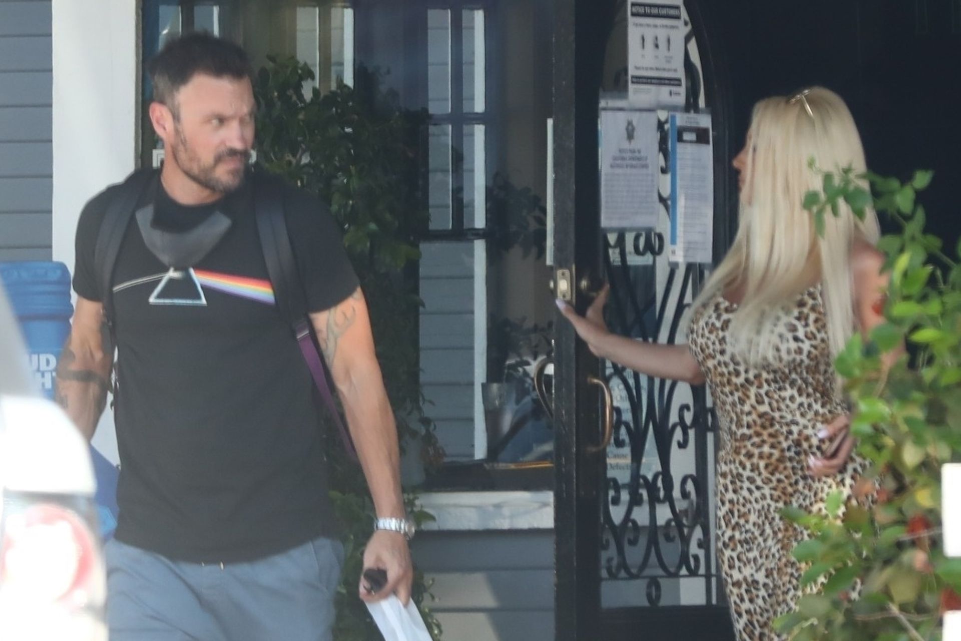 Brian Austin Green Steps Out with Courtney Stodde
n During a Lunch Date (38 Photos)