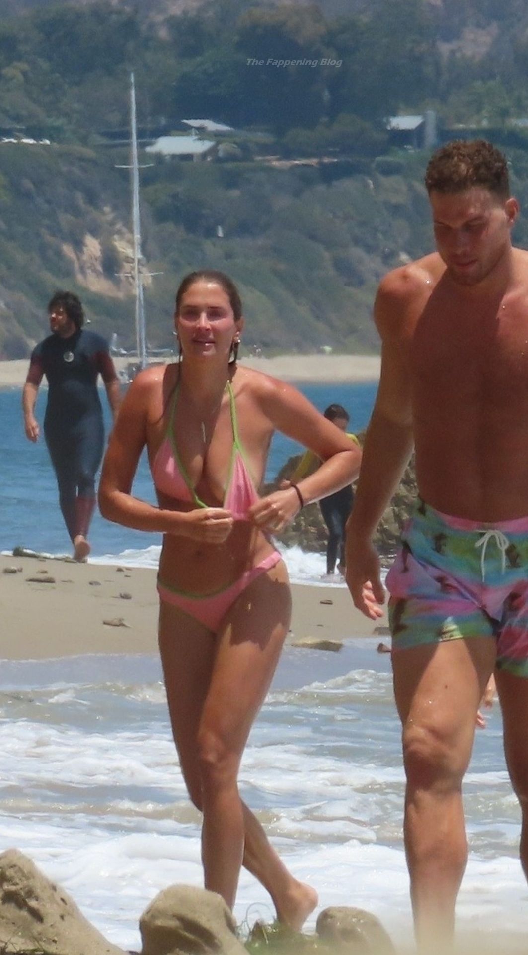 Blake Griffin & Francesca Aiello Enjoy a Beach Day in Santa Barbara (28 Photos)
