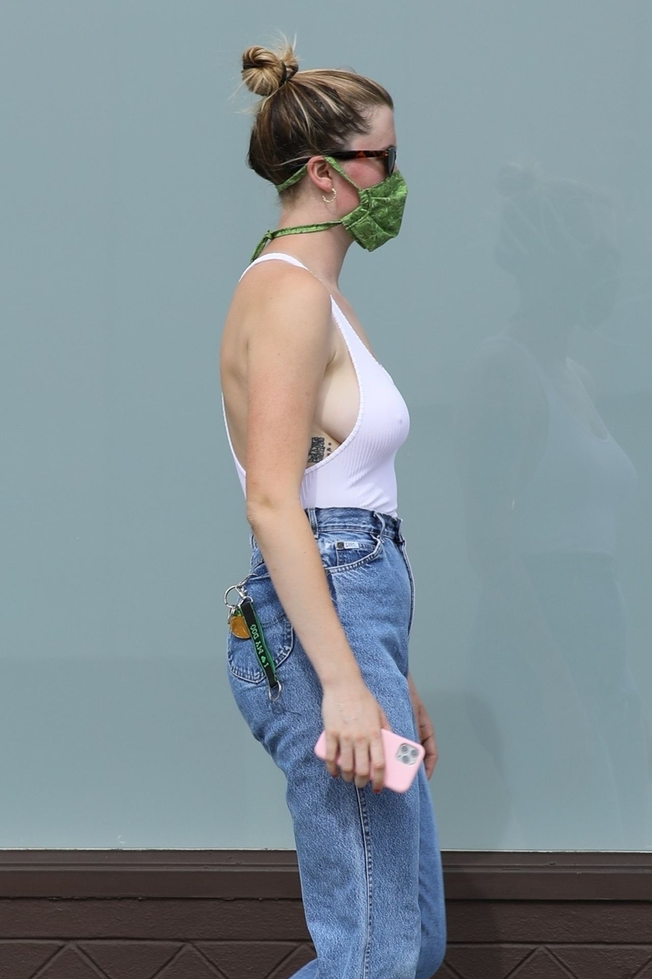 Braless Ireland Baldwin Goes Solo to Join Protests in Hollywood (50 Photos)