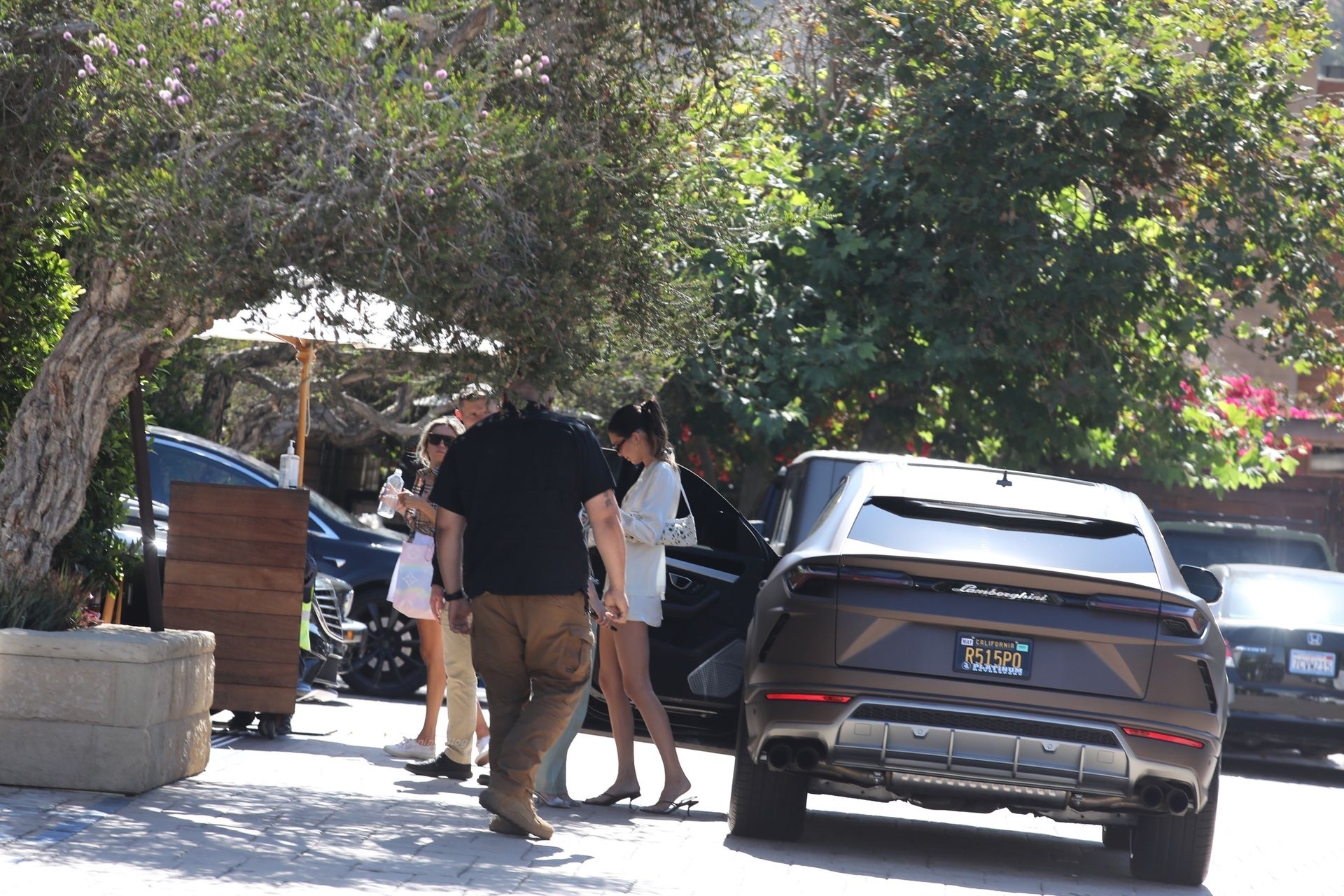 Braless Kendall Jenner Joins Her Friends at Soho House Malibu (94 Photos) [Updated]