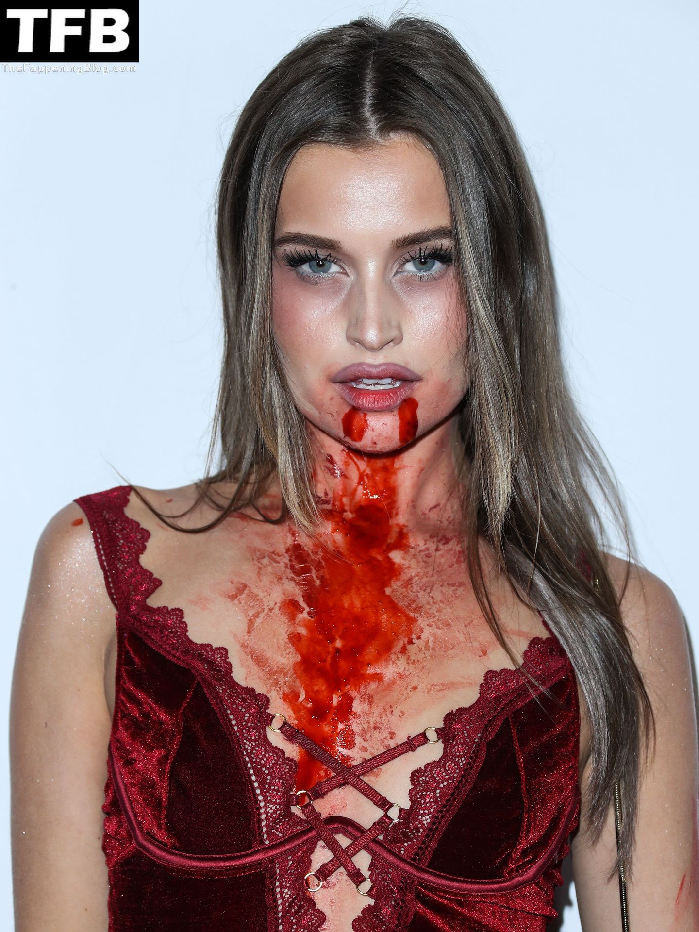 Bloody Lexi Wood Poses on t
he Red Carpet at the CARN*EVIL Halloween Party (23 Photos)