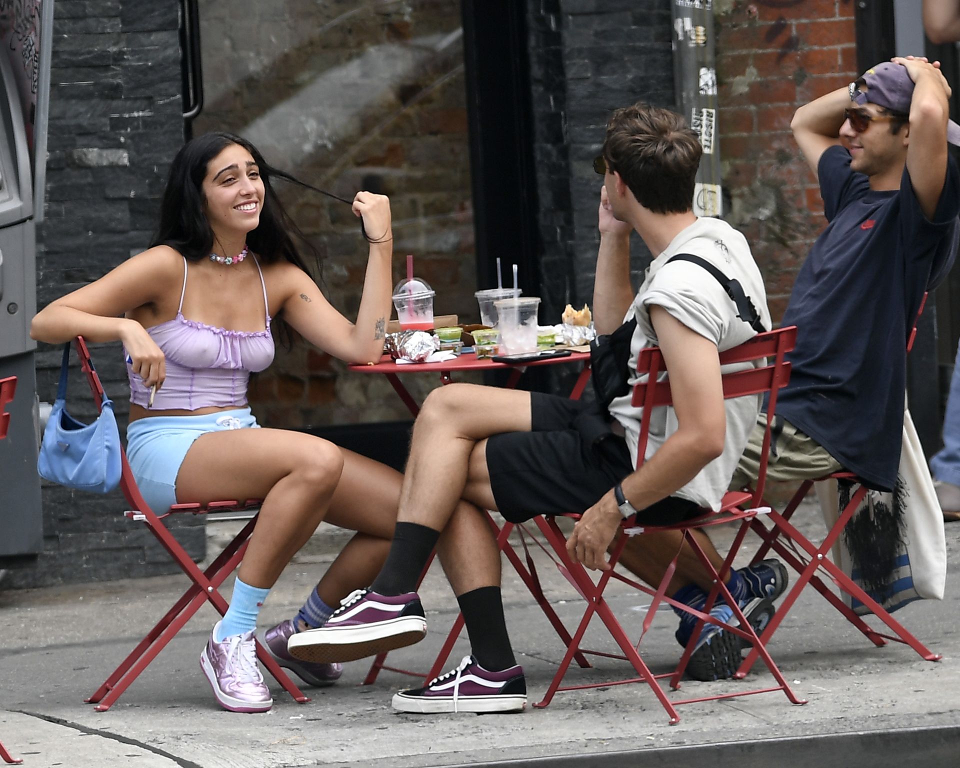 Braless Lourdes Leon Steps Out in New York City with Friends (100 Photos)