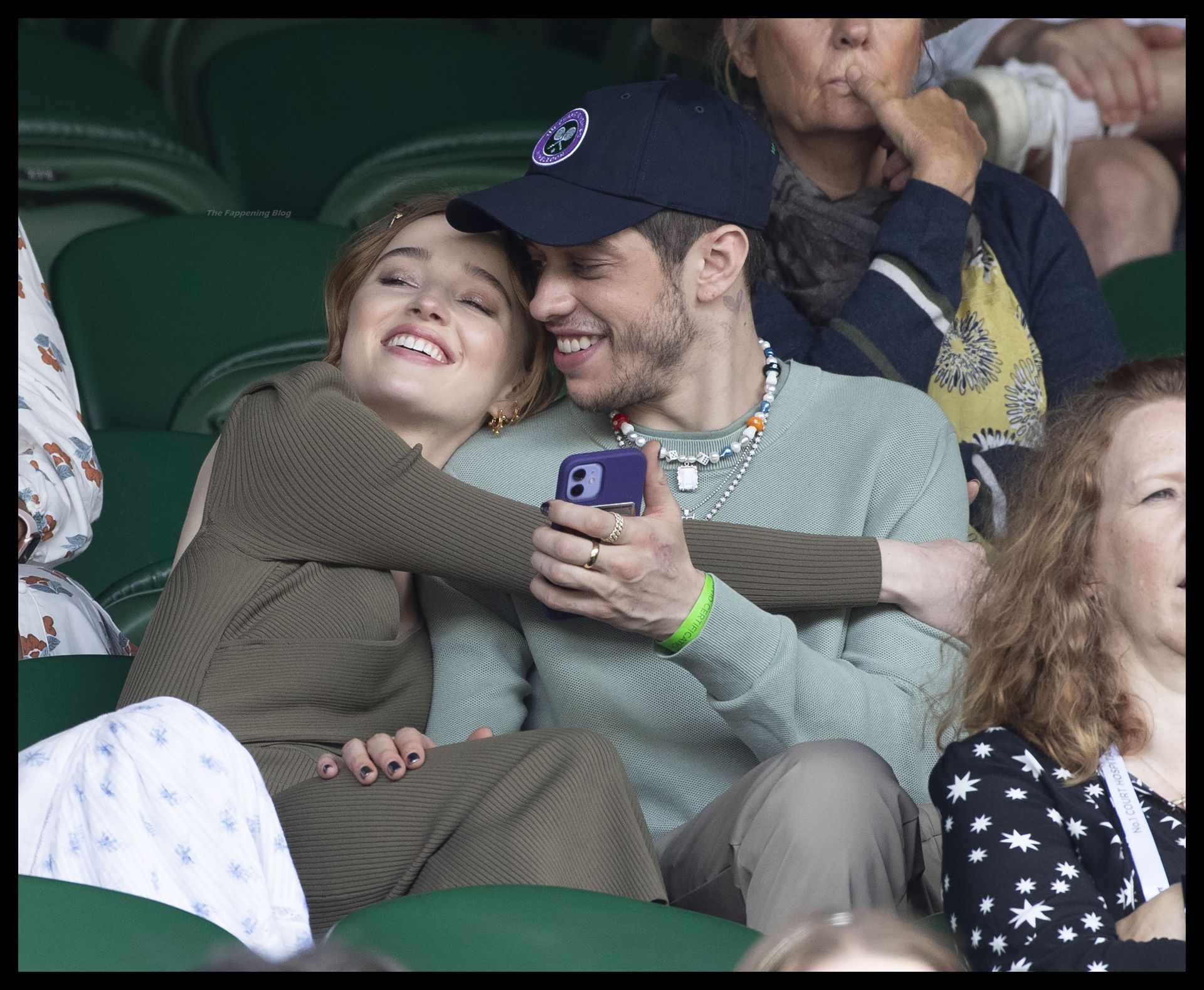 Braless Phoebe Dynevor & Pete Davidson Look Happy at the Wimbledon in London (93 Photos)