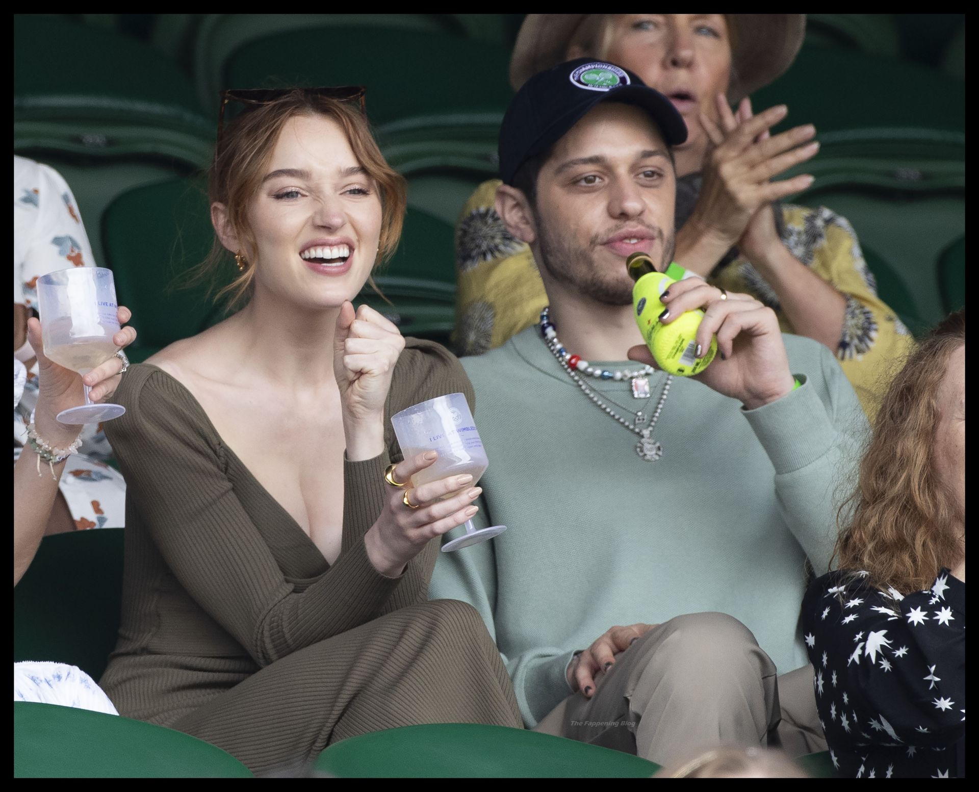 Braless Phoebe Dynevor & Pete Davidson Look Happy a
t the Wimbledon in London (93 Photos)