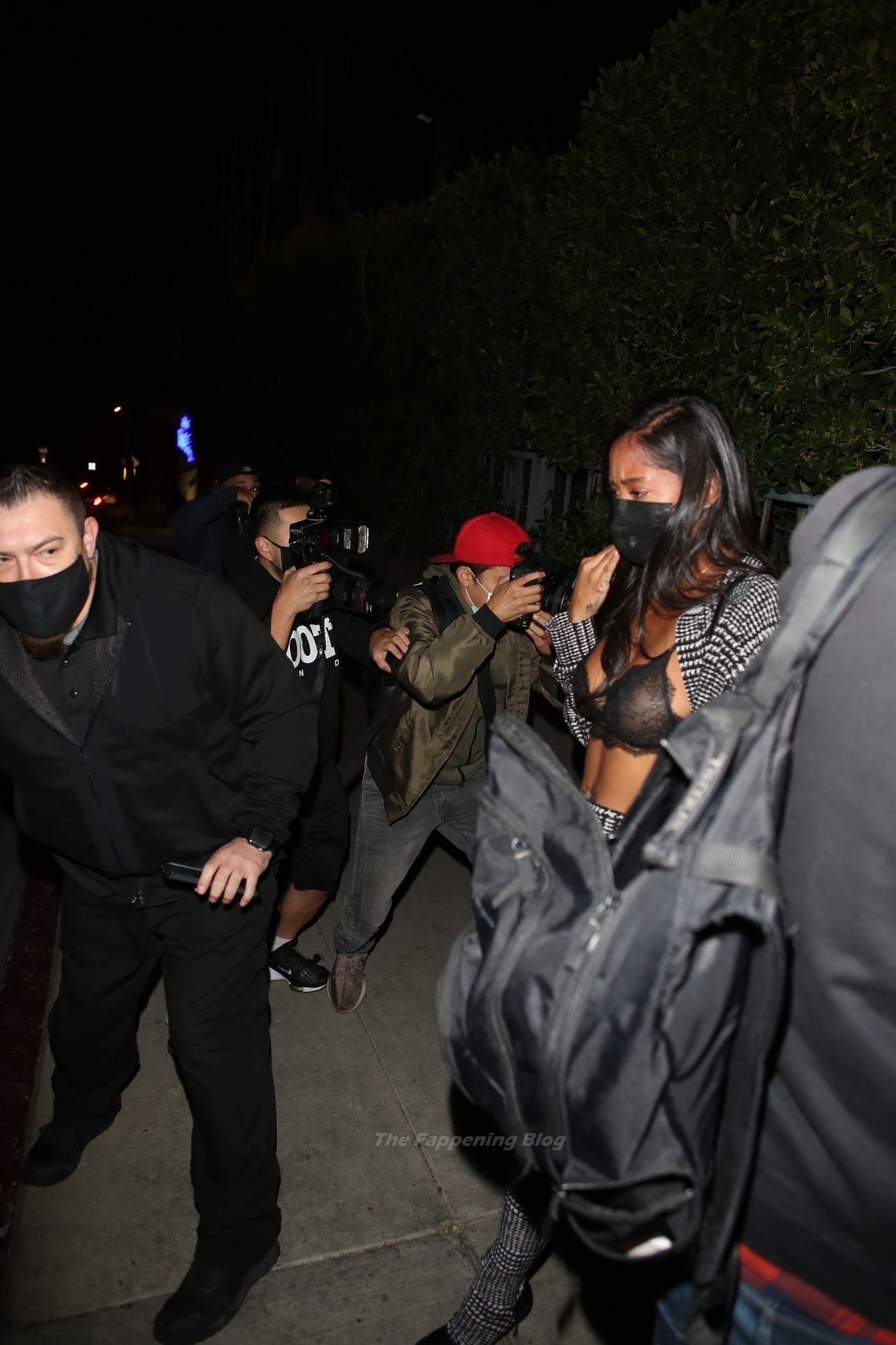 Dr. Dre Makes His Departure After Dinner with Apryl Jones at BOA Steakhouse (39 Photos)