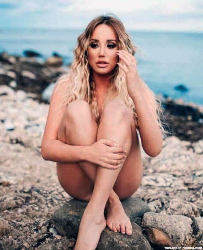 Charlotte Crosby Nude  Sexy Collection (172 Photos) [Updated]