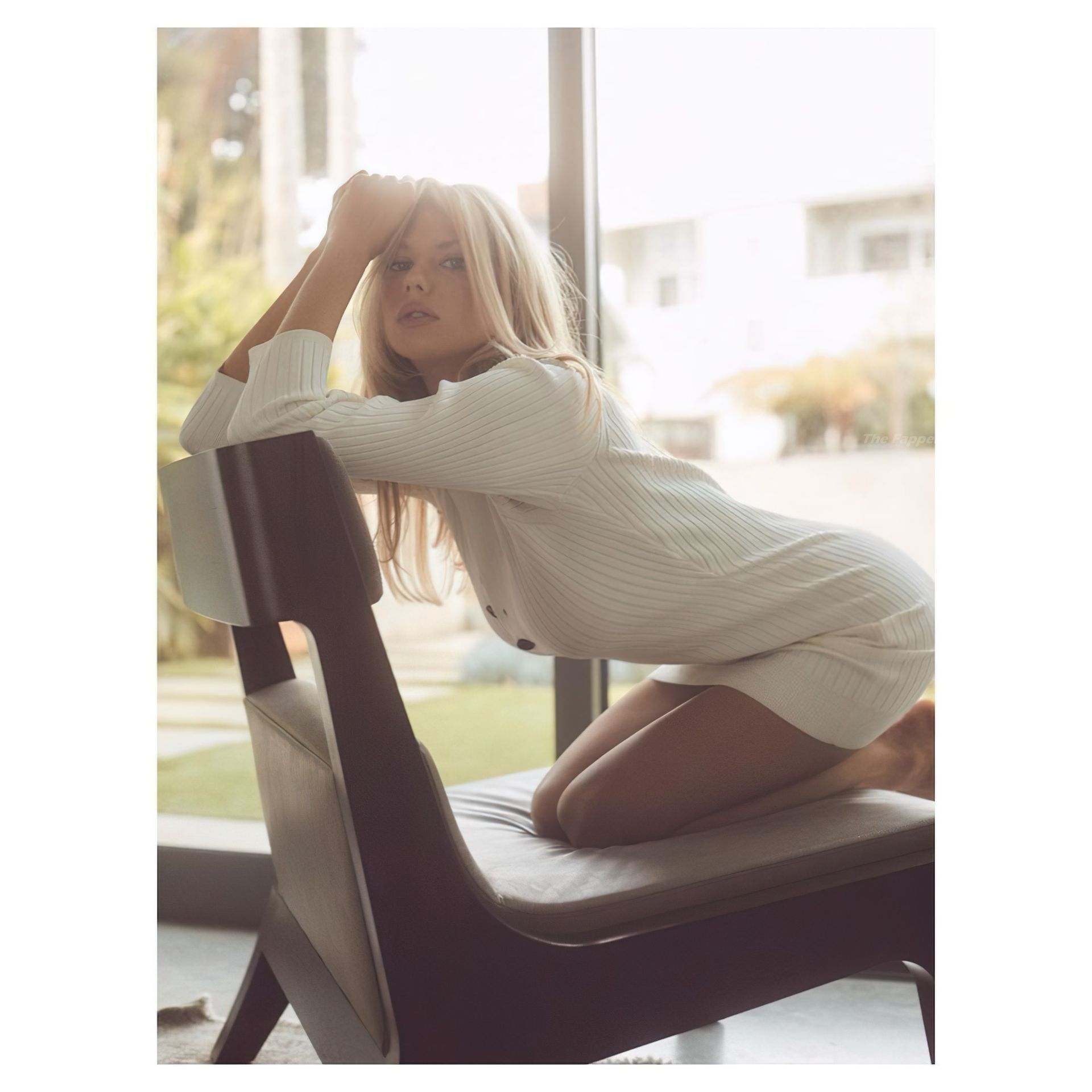 Charlotte McKinney Sexy - Grazia Magazine (8 Photos)