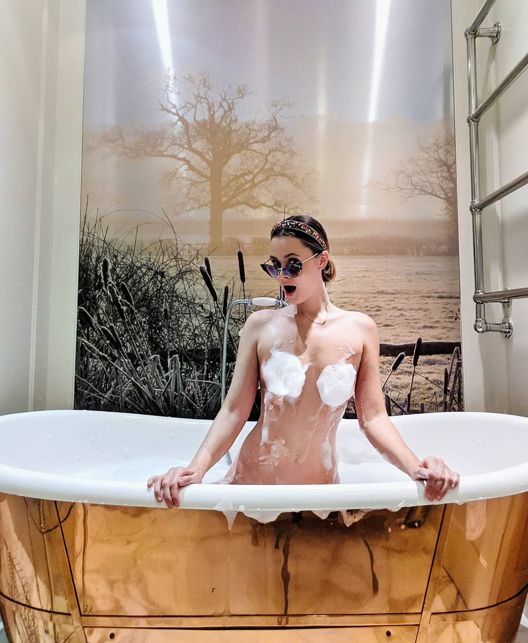 Charlotte de Carle Nude  Sexy (40 Photos)