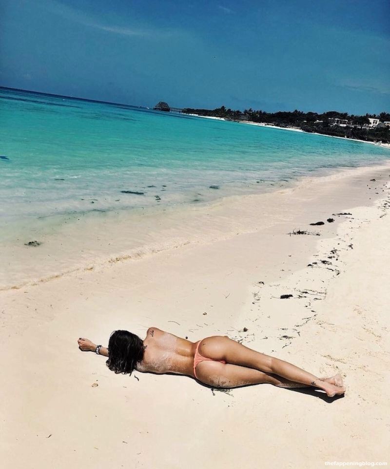 Chiara Nasti Nude  Sexy Collection (53 Photos)