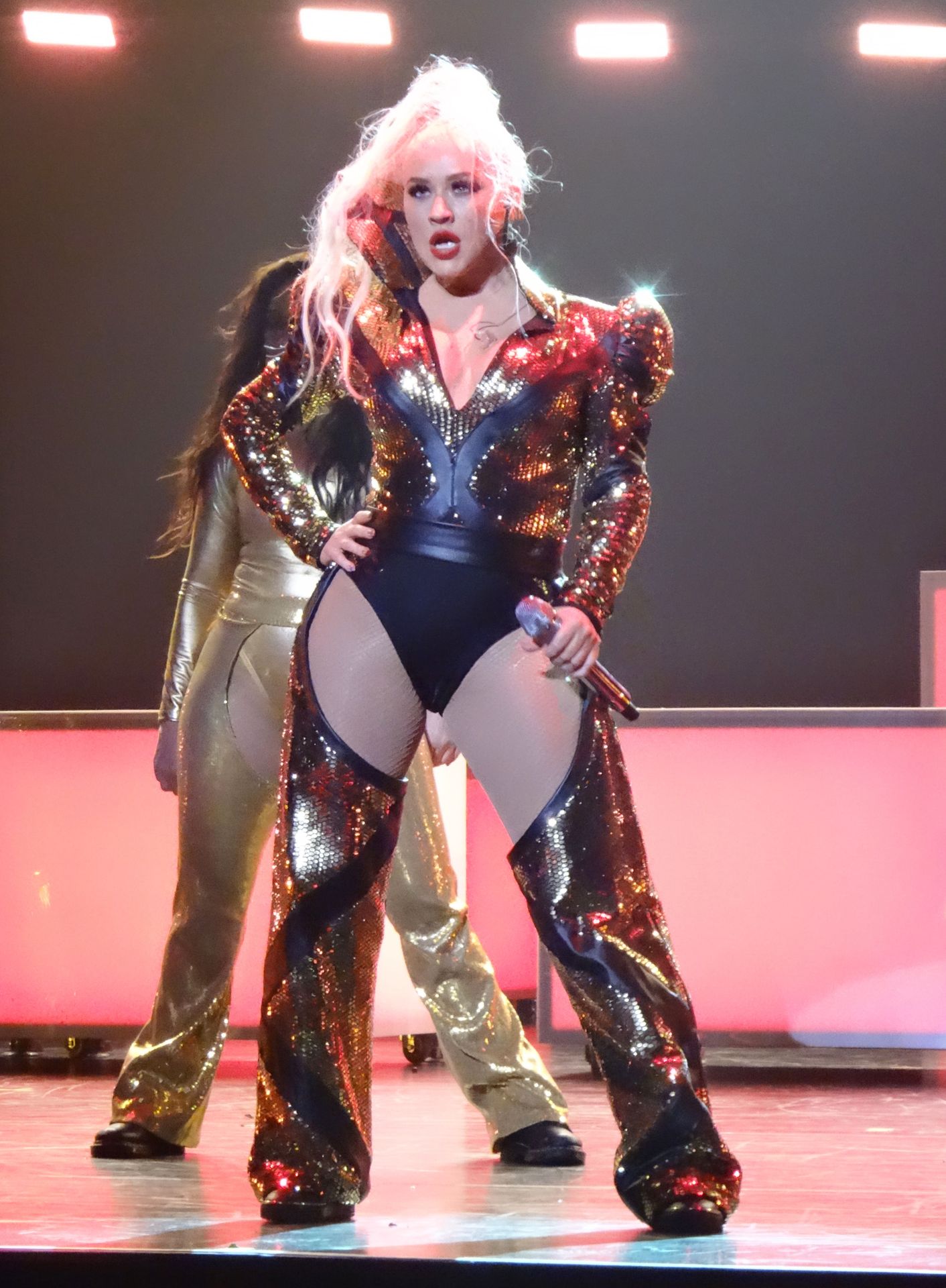 Christina Aguilera Hot (62 Photos)
