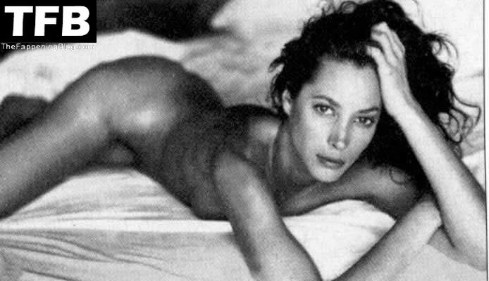 Christy Turlington Nude  Sexy Collection (42 Photos)