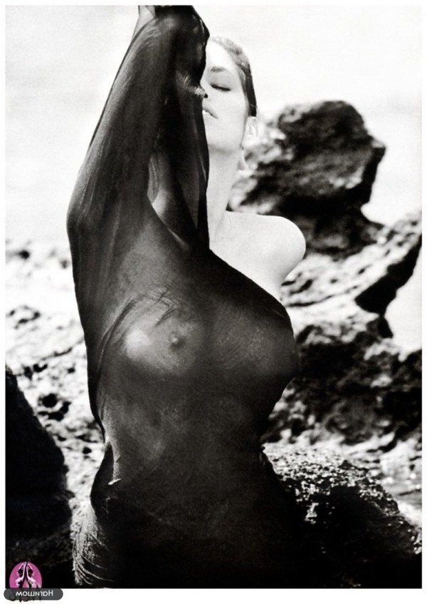 Cindy Crawford Naked (31 Photos)