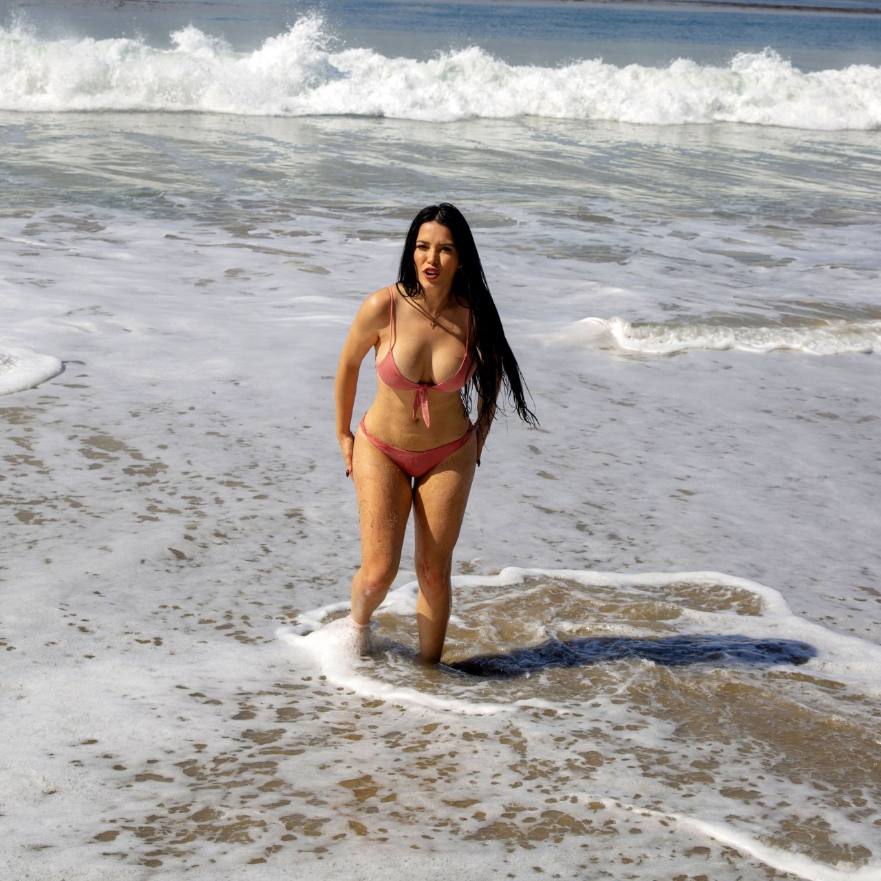 Claudia Alende Nude  Sexy (45 Photos)