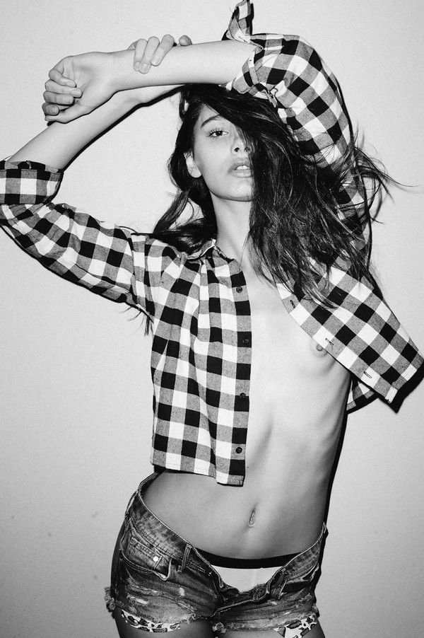 Claudia Guarnieri Topless (29 Photos)