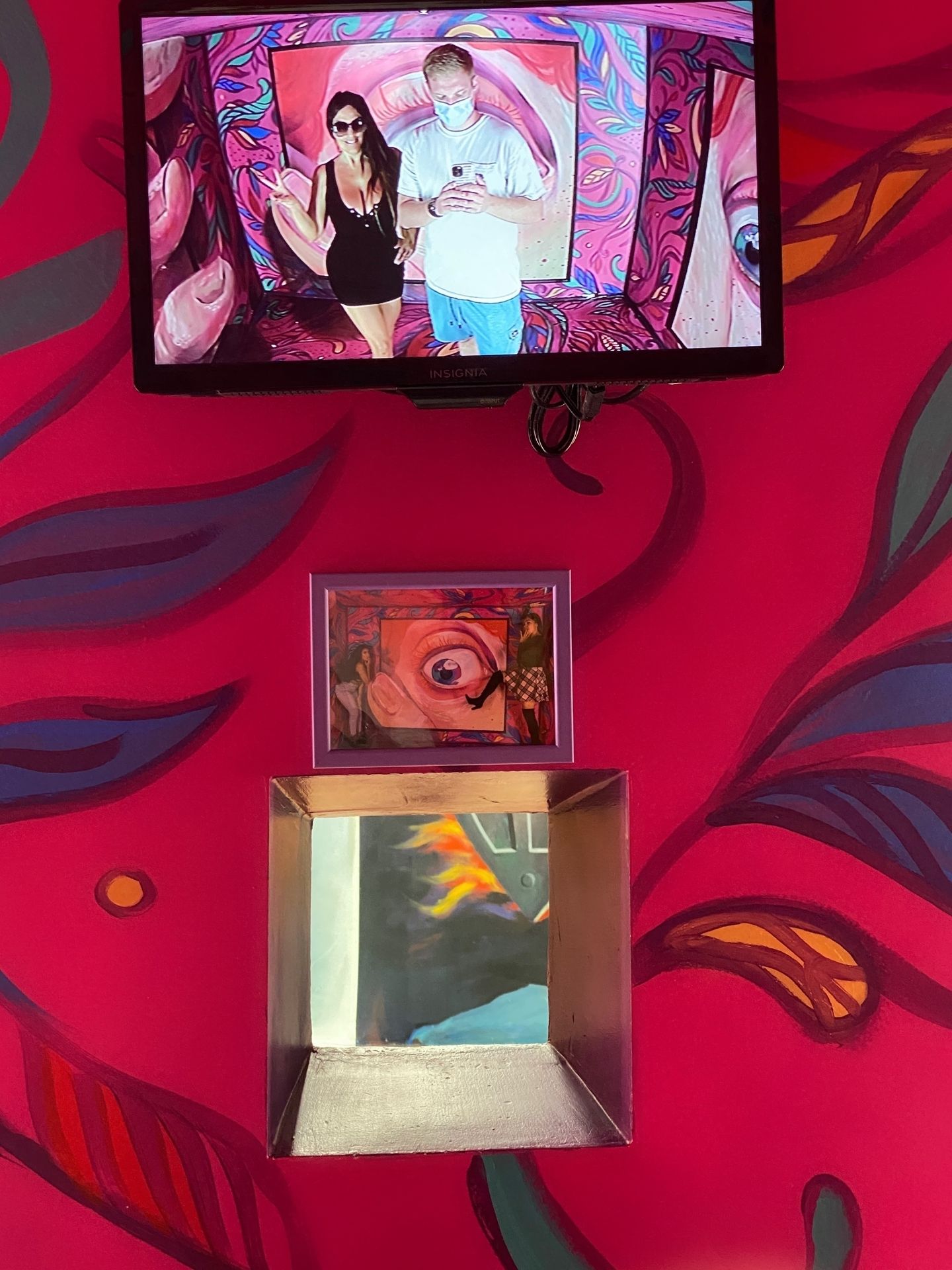 Claudia Romani Visits the Museum of Illusions in Miami Beach (22 Photos)