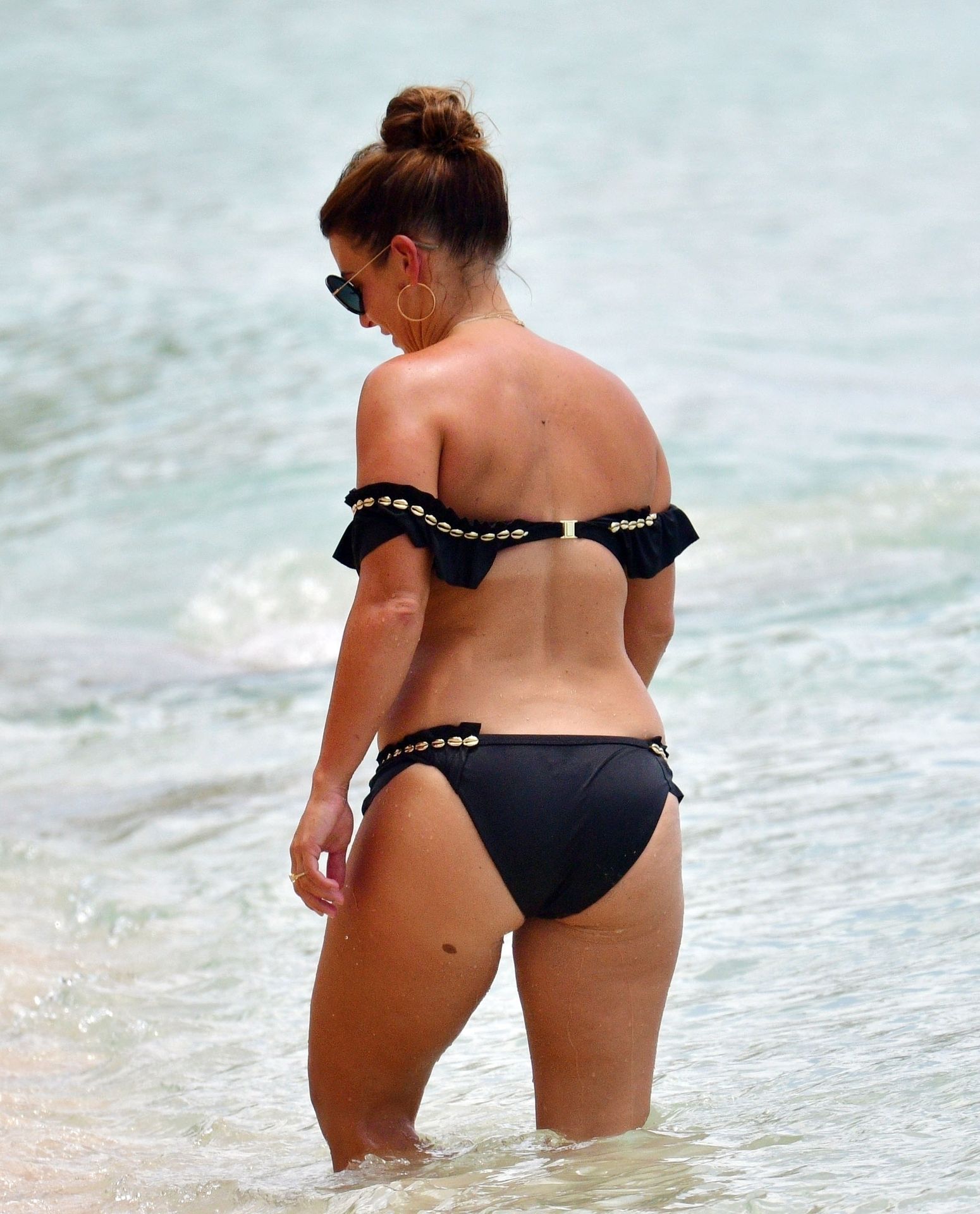 Coleen Rooney Dons Her Skimpy Black B
ikini on Holiday in Barbados (166 Photos)