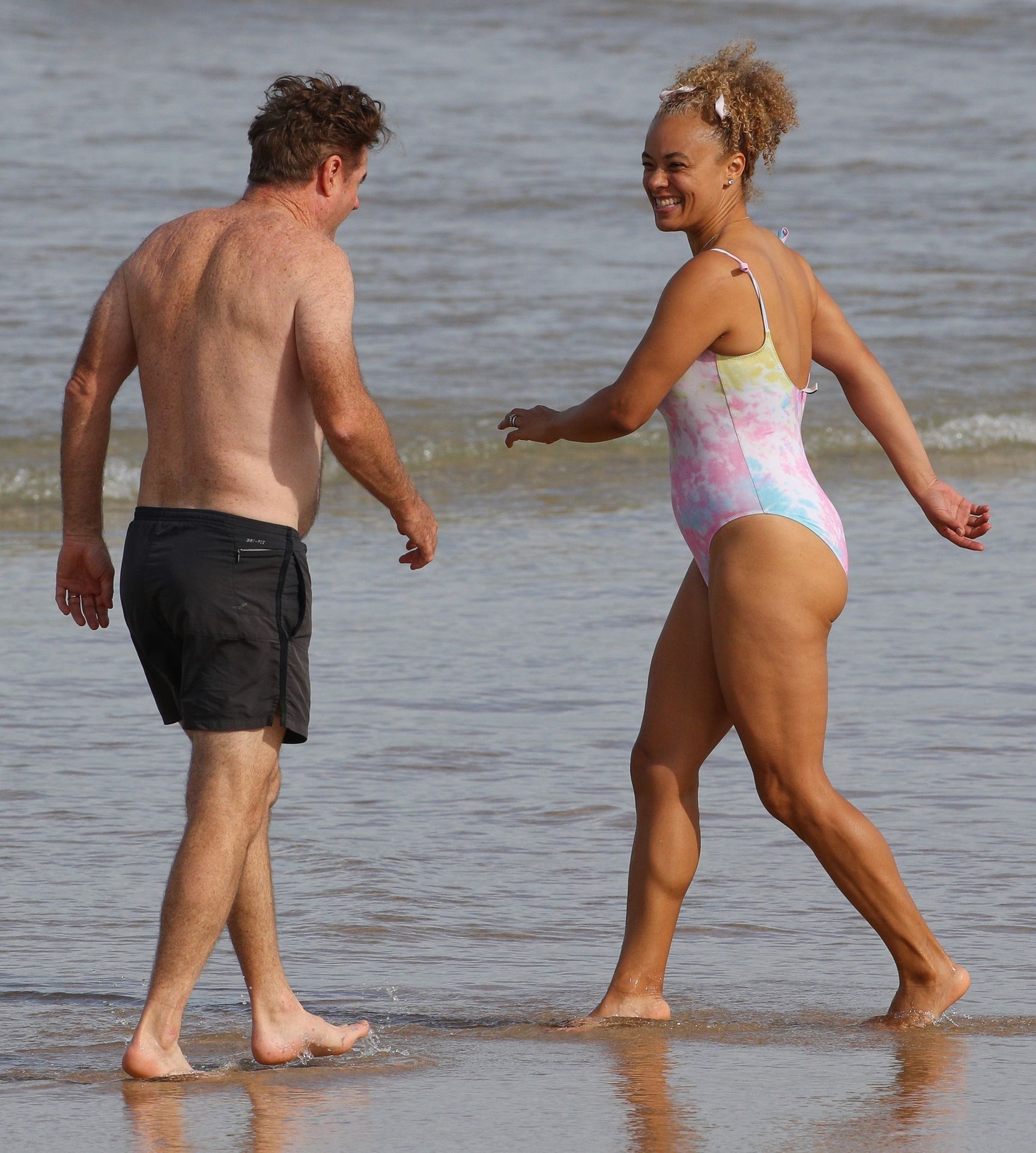 Connie Mitchell  Angus McDonald Were Pictured Going for a Swim in North Bondi (32 Photos)