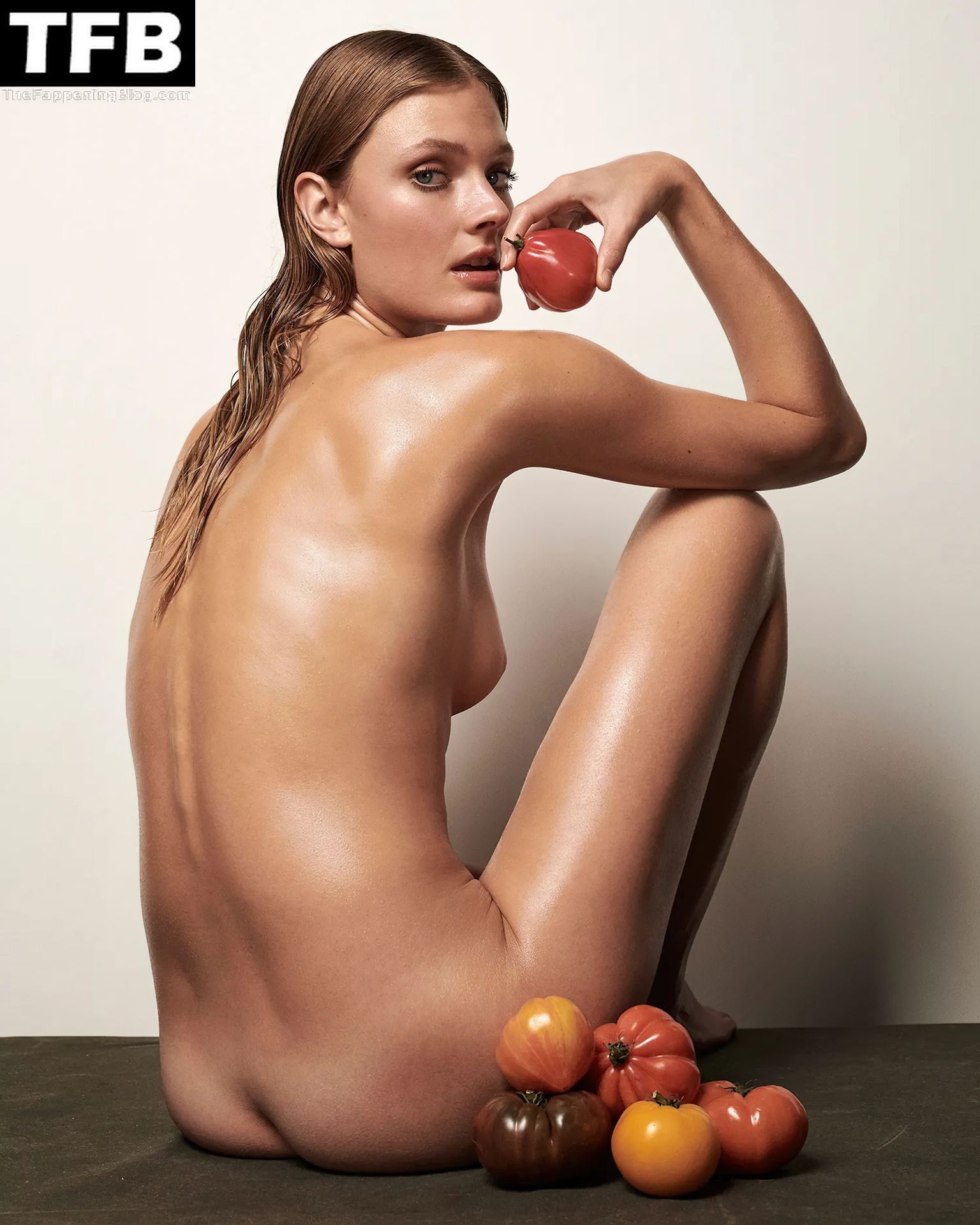 Constance Jablonski Nude - Unconditional Magazine (12 Enhanced Photos)