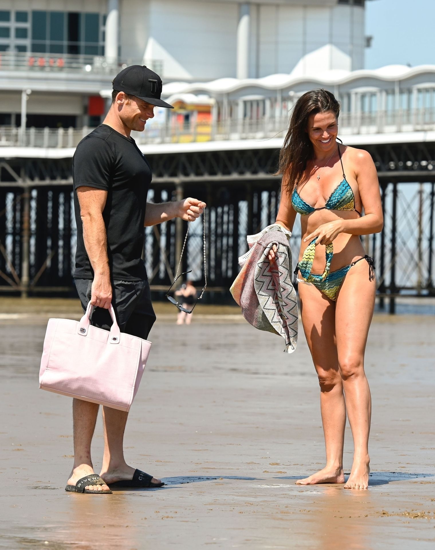 Danielle Lloyd Shows Off Her Abs on the Beach (65 Photos)