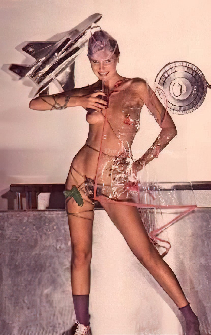 Denise Crosby Nude  Sexy (21 Photos)