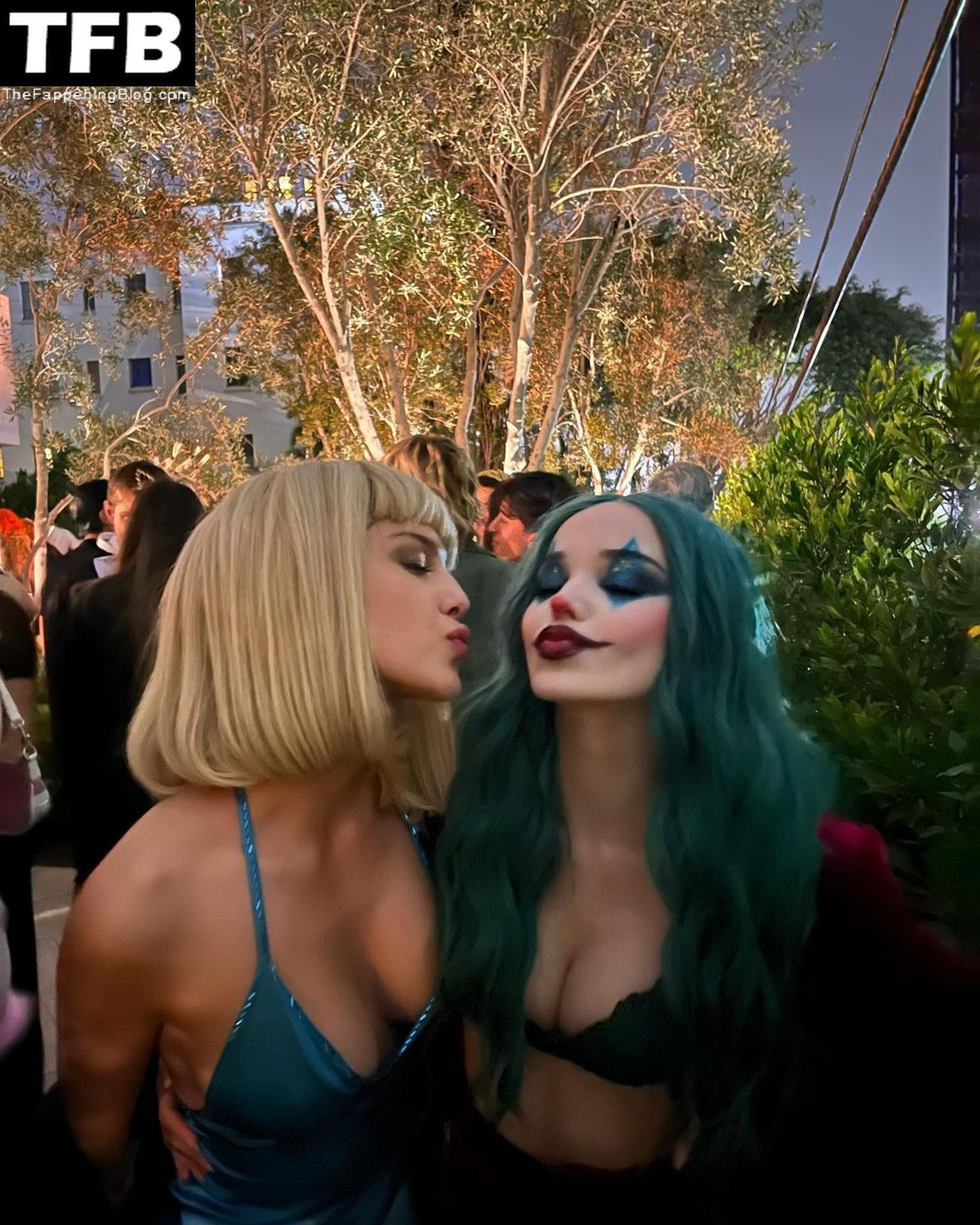 Dove Cameron Looks Hot in a Sexy Joker Costume at the Halloween Party (30 Photos + Video)
