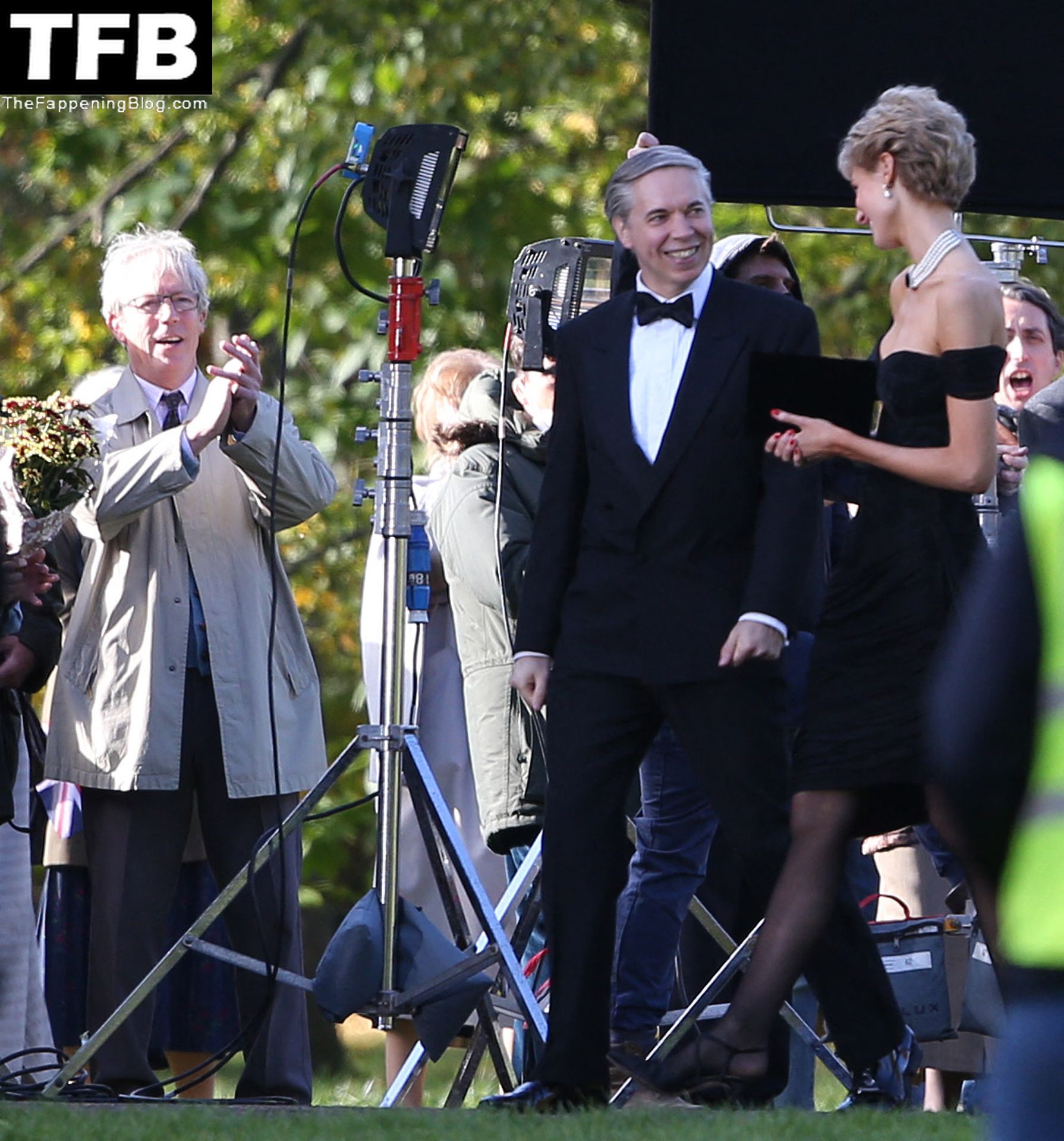 Elizabeth Debicki is Pictured on the Set of The Crown’ (17 Photos)