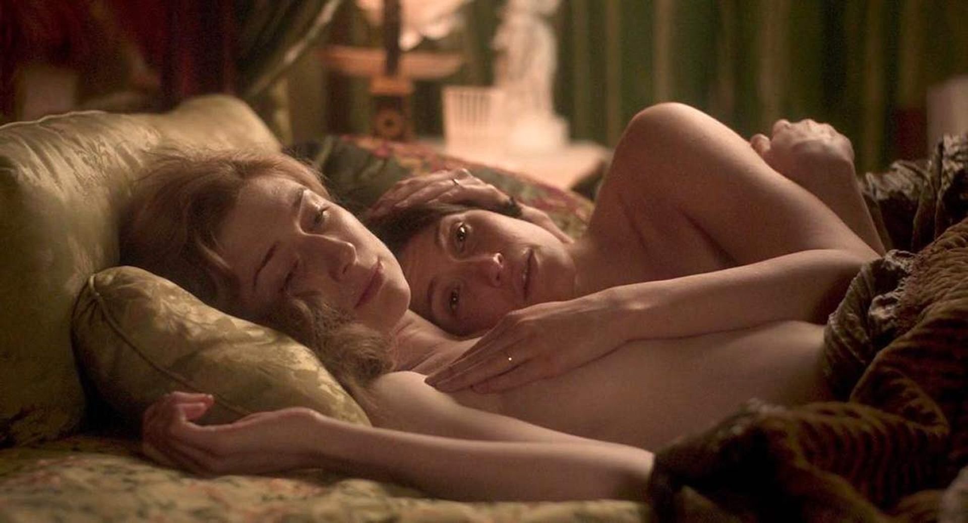 Gemma Arterton, Elizabeth Debicki Nude - Vita  Virginia (20 Pics + GIFs  Video)