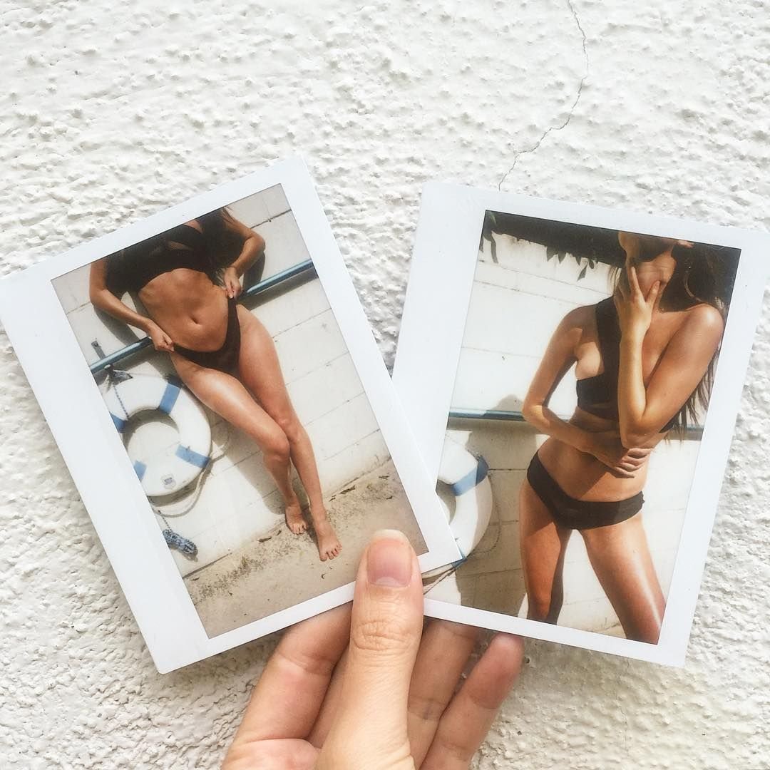 Elizabeth Elam Sexy  Topless (10 Photos)