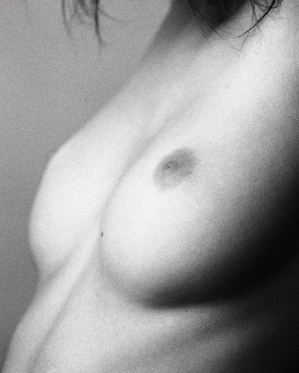 Ella Weisskamp Topless  Sexy (17 Photos)