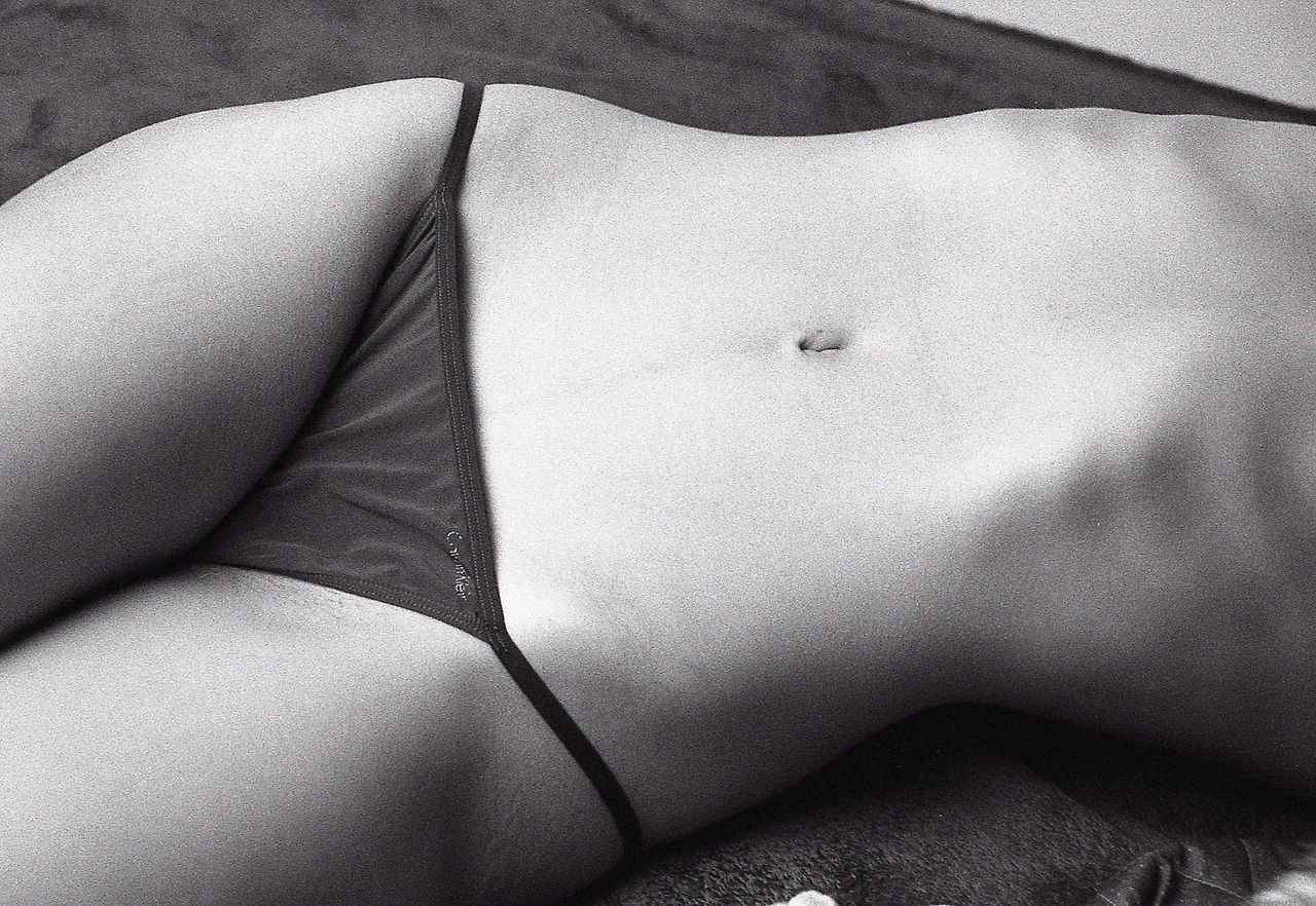 Ella Weisskamp Topless  Sexy (17 Photos)