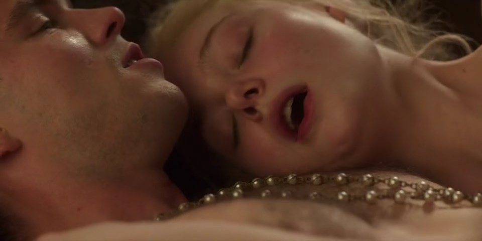 Elle Fanning Nude - The Great (6 Pics + Video)