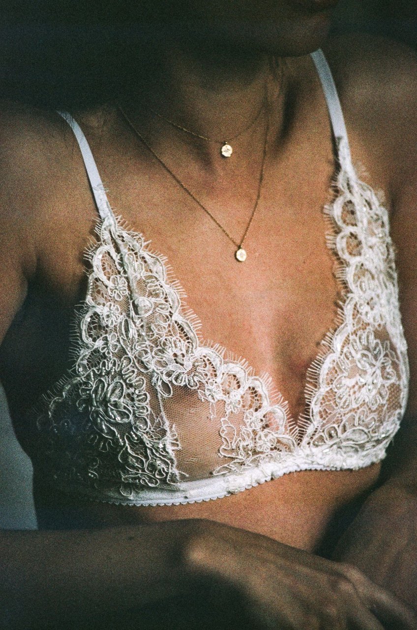 Elle Trowbridge Nude  Sexy (33 Photos)