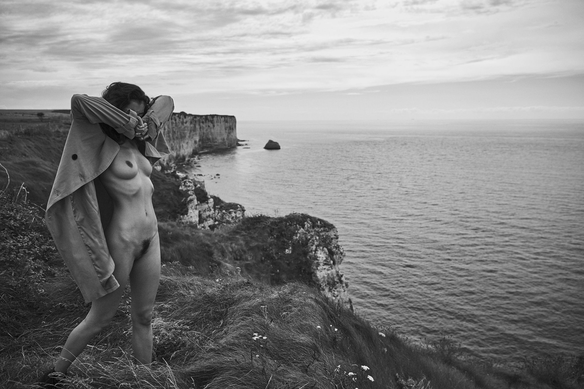 Emilie Payet Nude (29 Photos)