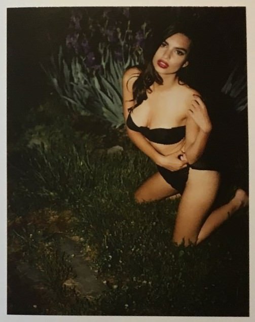 Emily Ratajkowski Nude  Sexy (34 Photos)