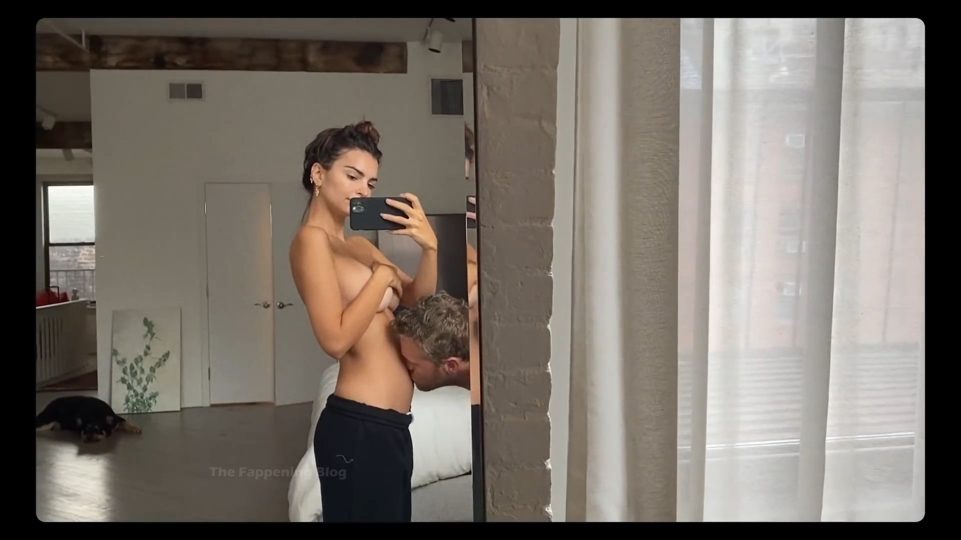 Emily Ratajkowski Nude (43 Pics + Video)