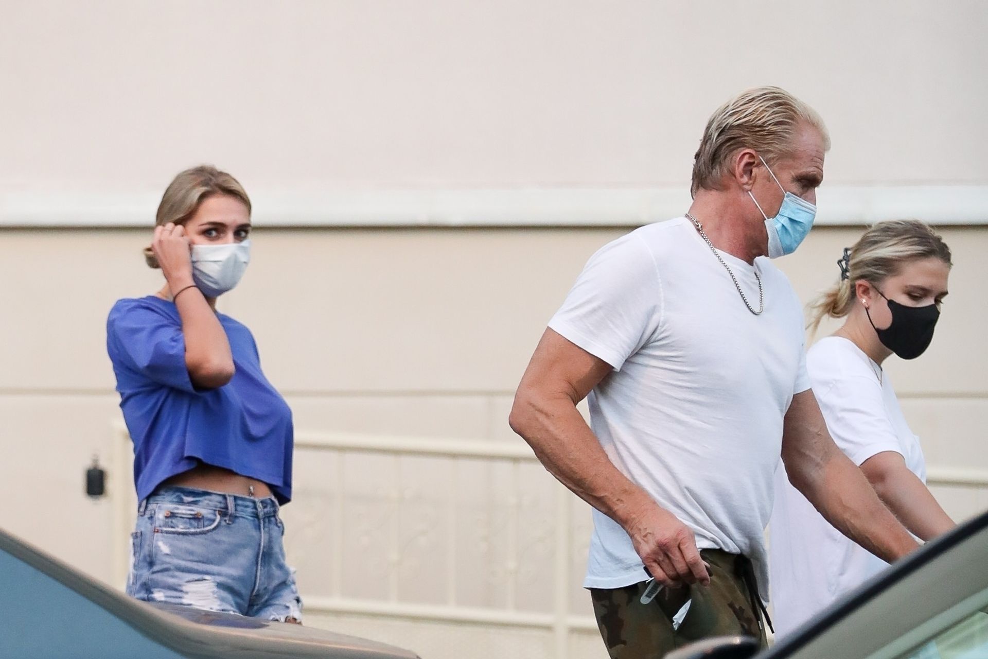 Dolph Lundgren  Emma Krokdal Pick Up Groceries at Gelson’s in West Hollywood (14 Photos)