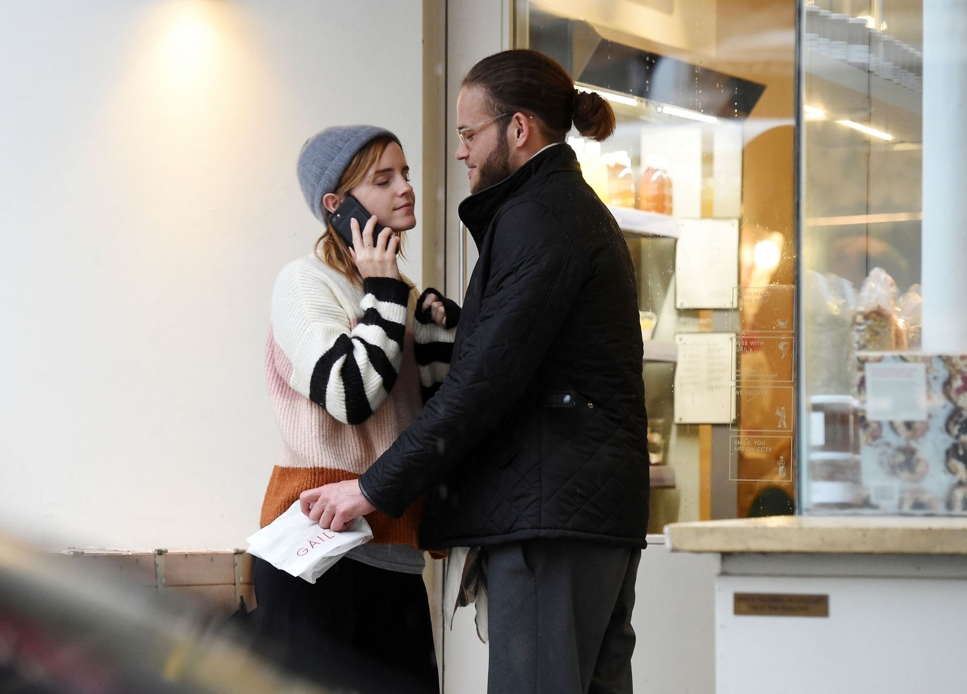 Emma Watson Was Seen Passionately Kissing Her Boyfr
iend Leo Robinton in London (23 Photos)