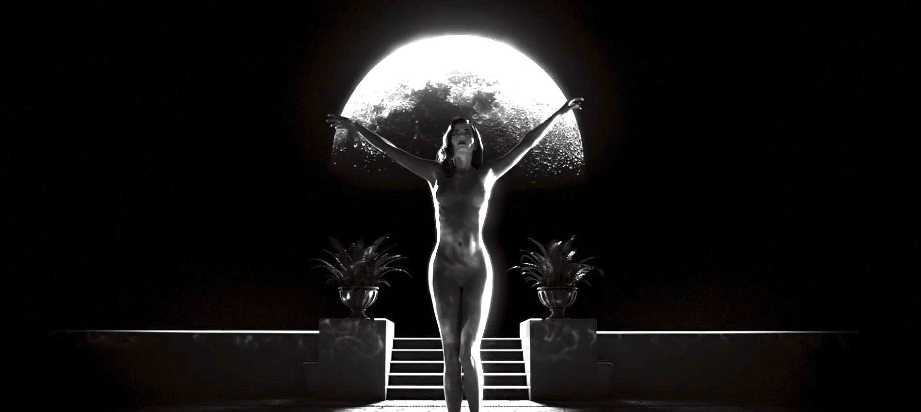 Eva Green Nude (6 Videos and 67 Photos)